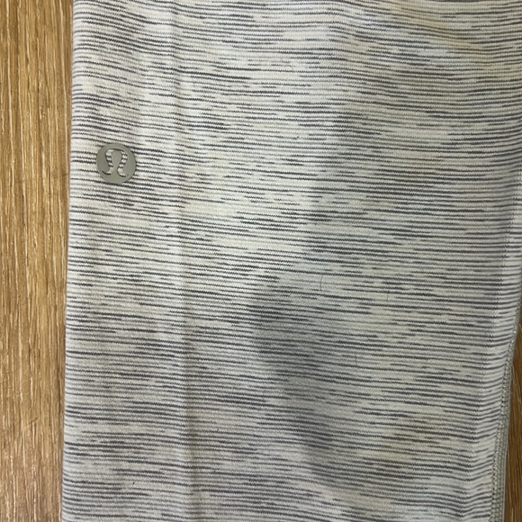 Lululemon light gray joggers size 4 - Picture 3 of 5